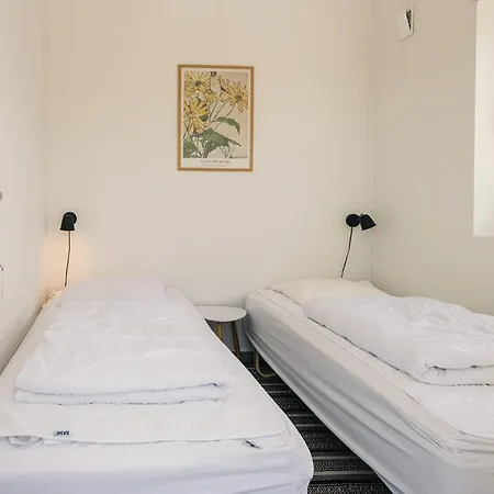 12 Person In Feriehus *