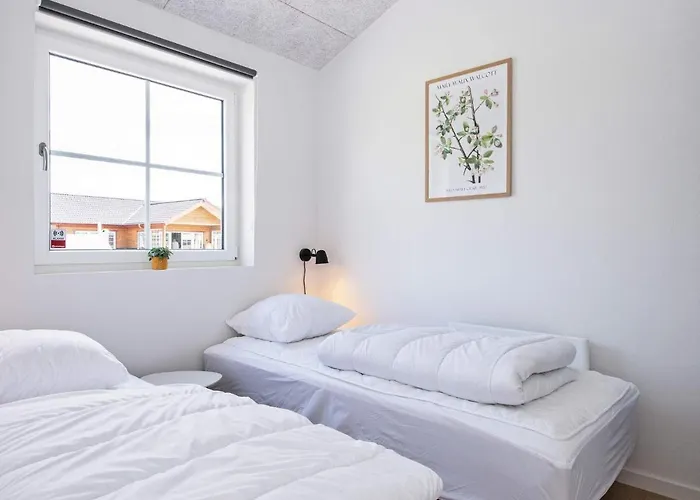 Semesterbostad 12 Person In *
